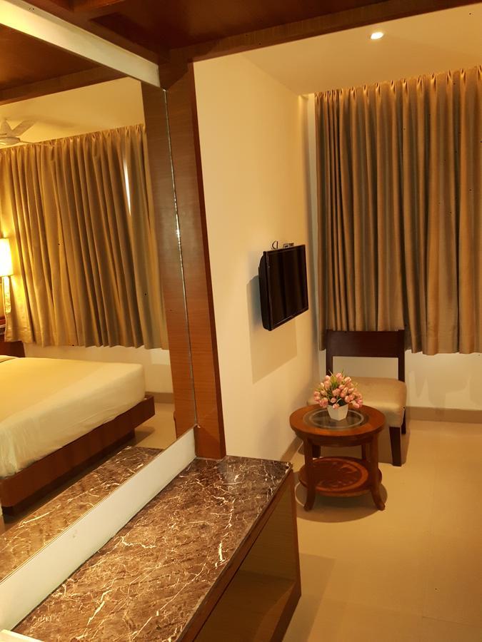 Urvashi Residency Hotel Chennai Luaran gambar