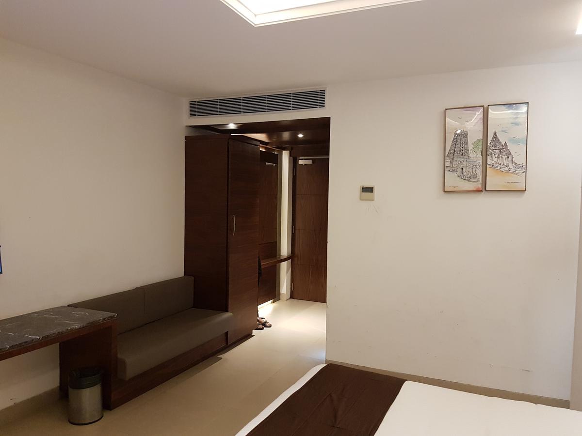 Urvashi Residency Hotel Chennai Luaran gambar